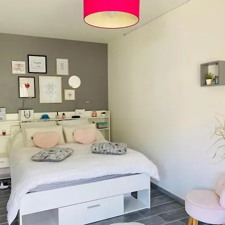 Belle Contemporaine 度假居 *